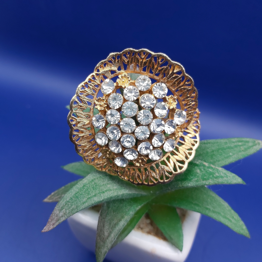 🕰 Coro Gold and Silver Rhinestone Brooch